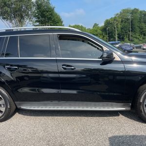 2017 Mercedes-BENZ GLS photo 9