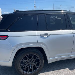 JEEP GRAND CHEROKEE - 9