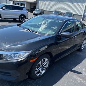 صورة 2 لـ 2017 Honda CIVIC LX