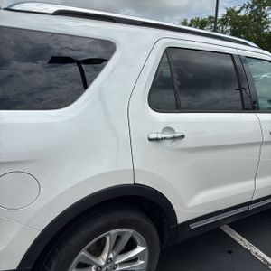 FORD EXPLORER LIMITED - 9