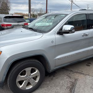 JEEP GRAND CHEROKEE OVERLAND - 2