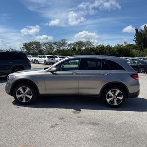 MERCEDES-BENZ GLC - 3