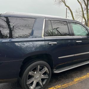 CADILLAC ESCALADE LUXURY - 9