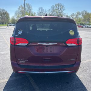 CHRYSLER PACIFICA LIMITED - 7