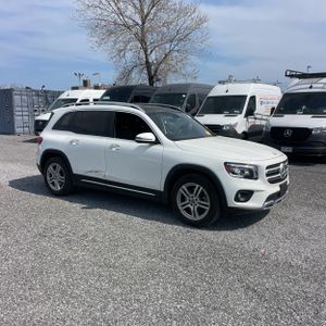 MERCEDES-BENZ GLB - 10