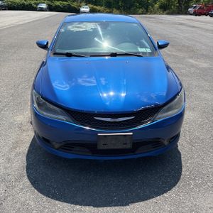2015 Chrysler 200 S — миниатюра 14