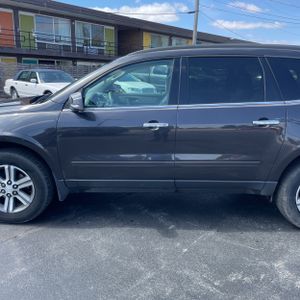 CHEVROLET TRAVERSE LT - 4