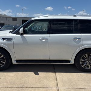 صورة 4 لـ 2021 Infiniti QX80 LUXE