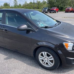 2013 Chevrolet SONIC LT AUTO — миниатюра 13