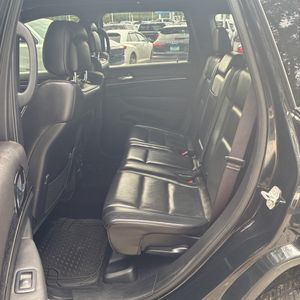 صورة 34 لـ 2021 JEEP GRAND CHEROKEE HIGH ALTITUDE