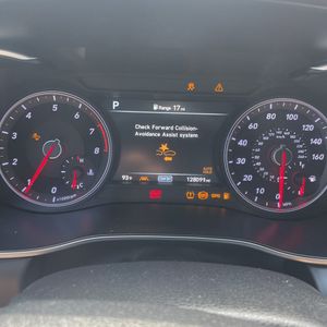 2020 Genesis G70 2.0T thumbnail 38