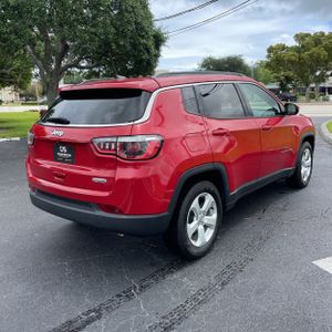 Jeep Compass Latitude - 8