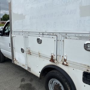 FORD E-350 CUTAWAY - 5