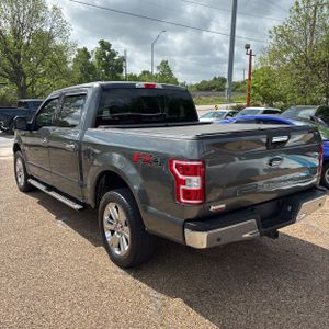 FORD F-150 XLT - 4