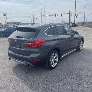 BMW X1 XDRIVE28I - 8