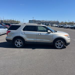 FORD EXPLORER LIMITED - 10