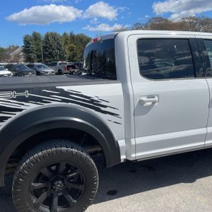 FORD F-150 LARIAT - 9