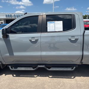 صورة 4 لـ 2024 Chevrolet SILVERADO 1500 RST
