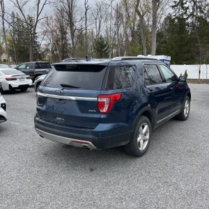 FORD EXPLORER XLT - 8