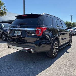 FORD EXPLORER PLATINUM - 8