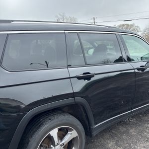 JEEP GRAND CHEROKEE L LIMITED - 9