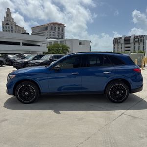 MERCEDES-BENZ GLC - 3