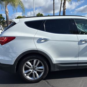 HYUNDAI SANTA FE SPORT 2.0T - 9