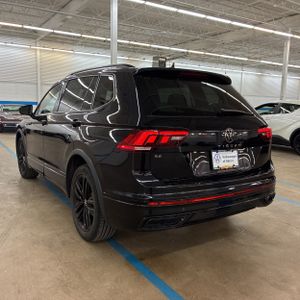 VOLKSWAGEN TIGUAN SE R-LINE BLACK - 5