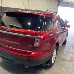 FORD EXPLORER XLT - 8