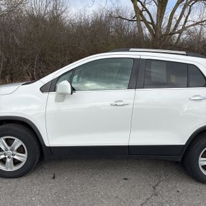 CHEVROLET TRAX LT - 4