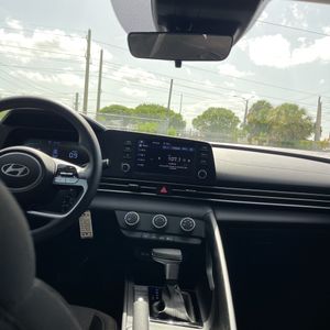 صورة مصغرة 36 لـ 2024 Hyundai ELANTRA SE