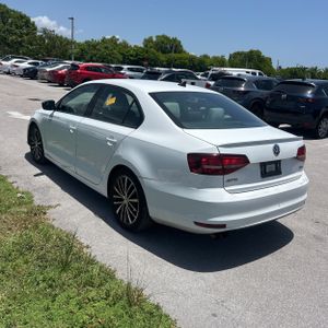 صورة 5 لـ 2016 Volkswagen JETTA 1.8T SPORT