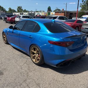 2018 ALFA Romeo GIULIA QUADRIFOGLIO — фото 5