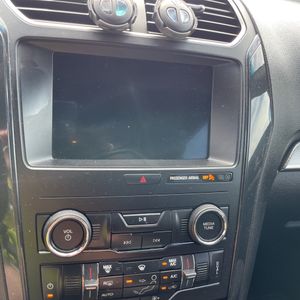 صورة مصغرة 67 لـ 2018 FORD EXPLORER XLT