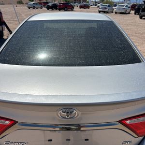 2015 Toyota CAMRY SE thumbnail 16