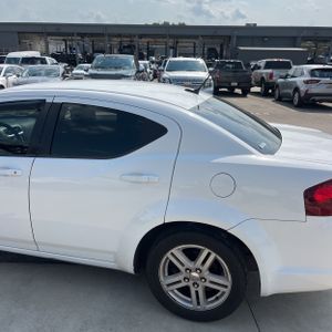 2013 Dodge AVENGER SXT photo 6