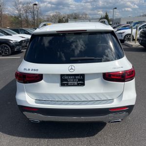 Mercedes-Benz GLB 250 4MATIC - 7