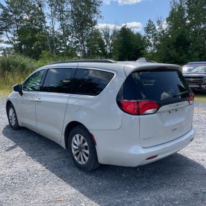 2017 Chrysler PACIFICA TOURING — фото 5