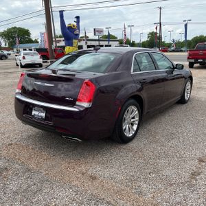 CHRYSLER 300 TOURING L - 8