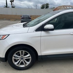 FORD EDGE SEL - 2