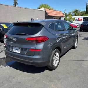 HYUNDAI TUCSON SE - 8