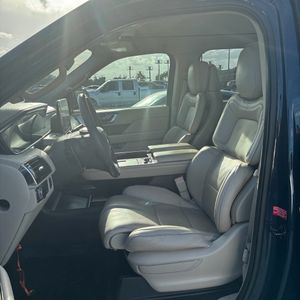 صورة 26 لـ 2018 Lincoln NAVIGATOR RESERVE