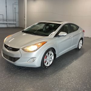 2013 Hyundai ELANTRA LIMITED photo 1