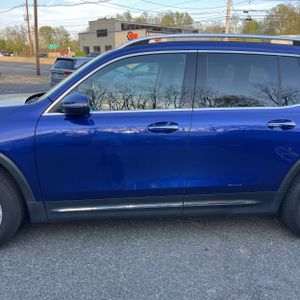 MERCEDES-BENZ GLB - 4