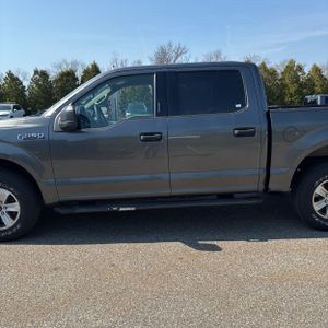 FORD F-150 XLT - 4