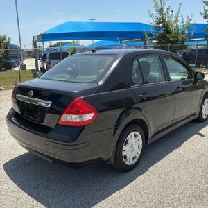 2011 Nissan VERSA 1.8S — фото 8