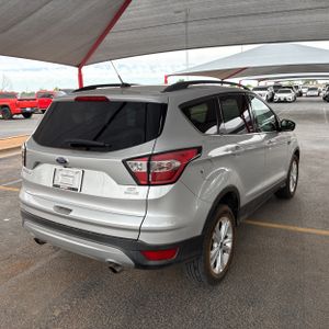 FORD ESCAPE SE - 8