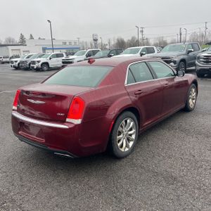 CHRYSLER 300 LIMITED - 8