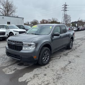 Ford Maverick XLT - 1