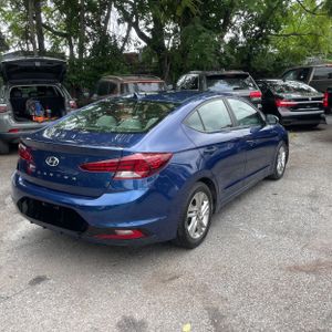 صورة 7 لـ 2019 Hyundai ELANTRA SEL